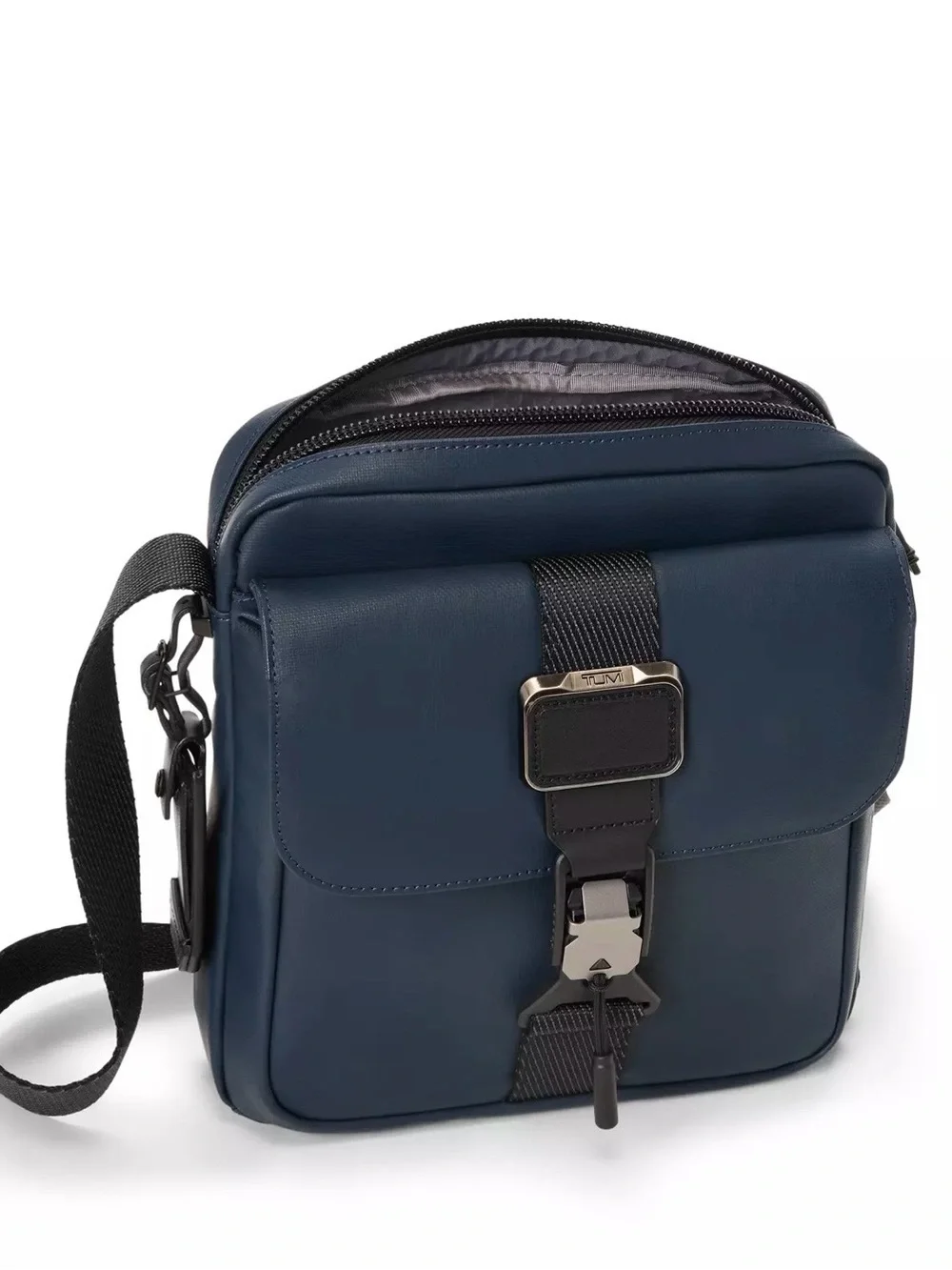 Tumi alpha bravo